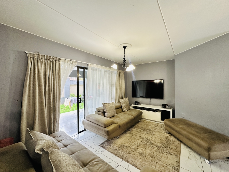 2 Bedroom Property for Sale in Gosforth Park Gauteng