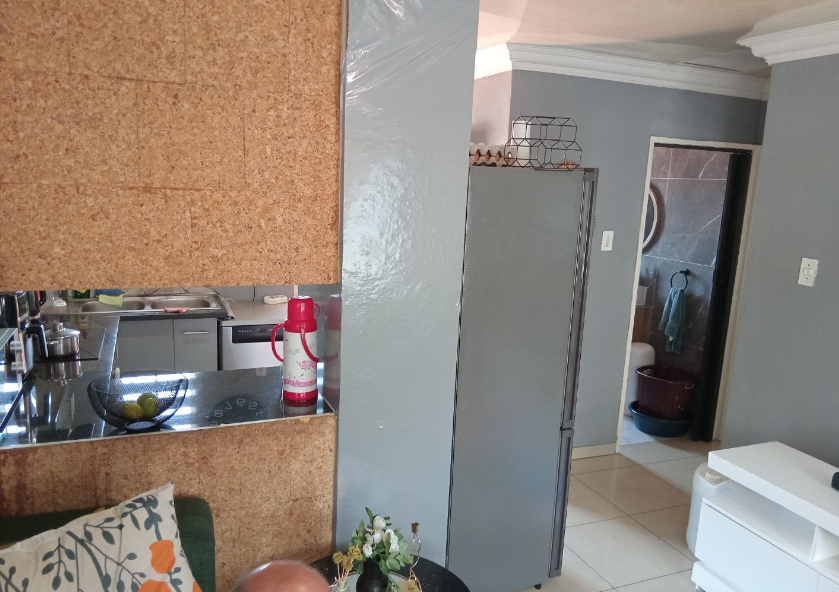 2 Bedroom Property for Sale in Albemarle Gauteng