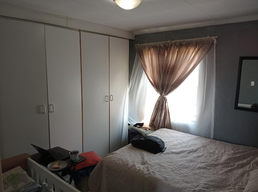 2 Bedroom Property for Sale in Albemarle Gauteng
