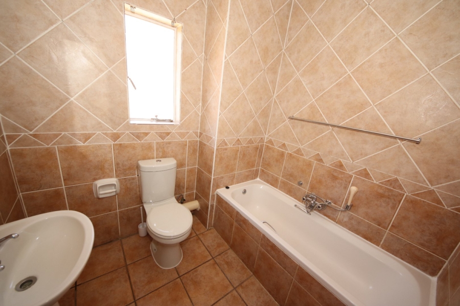 2 Bedroom Property for Sale in Eden Glen Gauteng