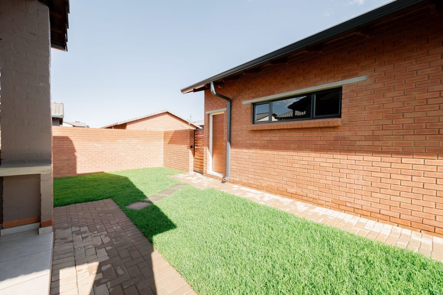 3 Bedroom Property for Sale in Rietvalleirand Gauteng