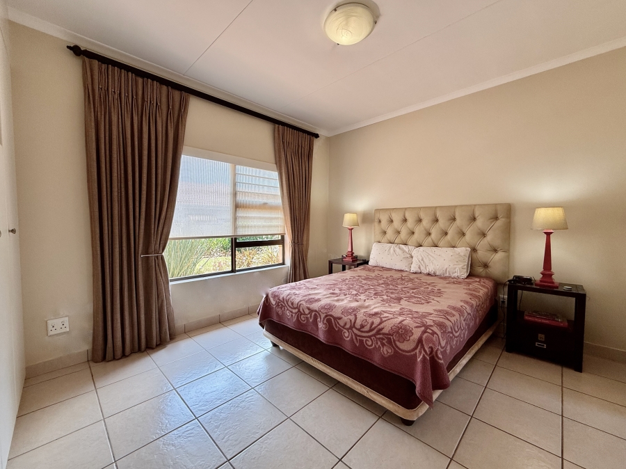 3 Bedroom Property for Sale in The Retreat Gauteng