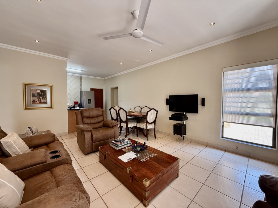 3 Bedroom Property for Sale in The Retreat Gauteng