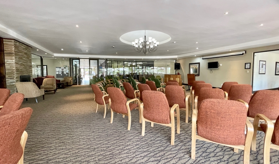 2 Bedroom Property for Sale in The Retreat Gauteng