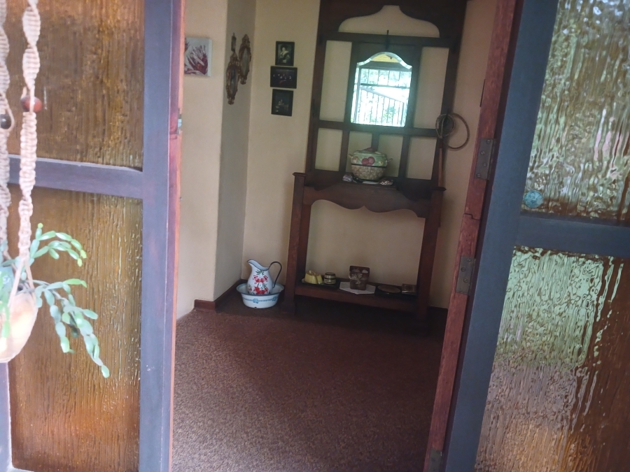 4 Bedroom Property for Sale in Garsfontein Gauteng