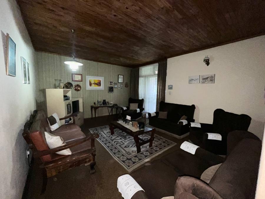 4 Bedroom Property for Sale in Garsfontein Gauteng