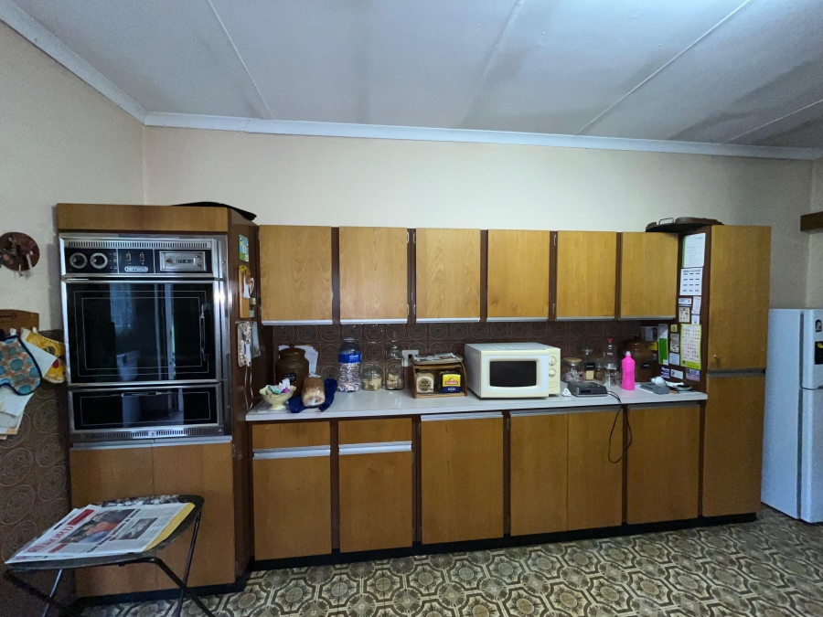 4 Bedroom Property for Sale in Garsfontein Gauteng