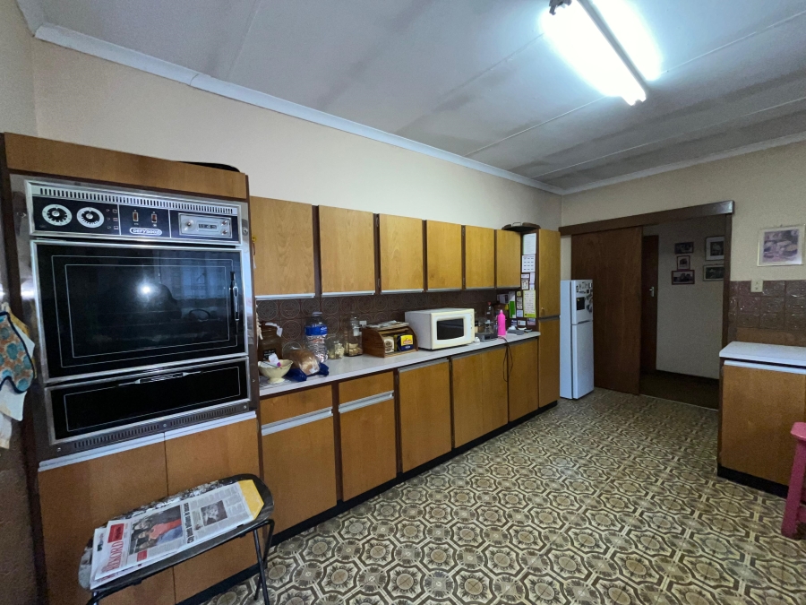 4 Bedroom Property for Sale in Garsfontein Gauteng