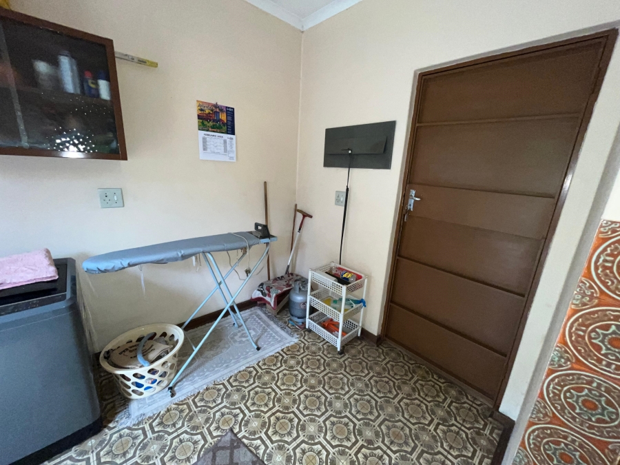 4 Bedroom Property for Sale in Garsfontein Gauteng