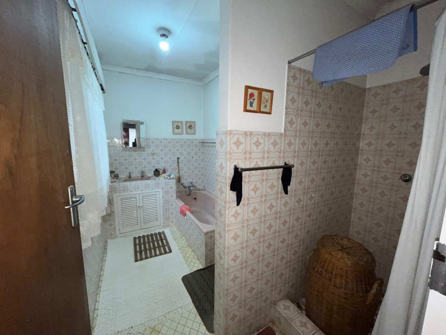 4 Bedroom Property for Sale in Garsfontein Gauteng