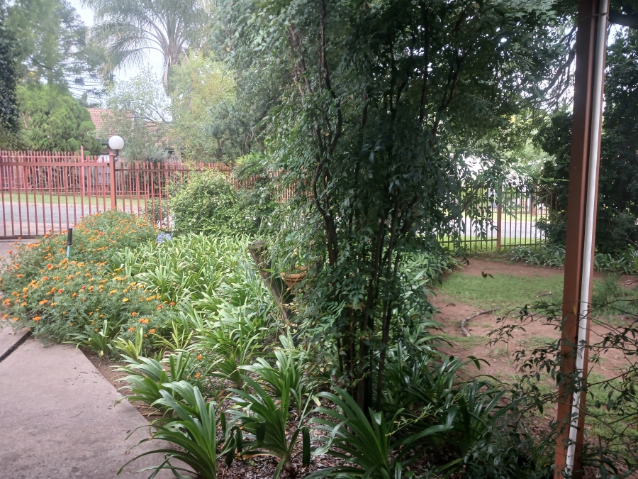 4 Bedroom Property for Sale in Garsfontein Gauteng