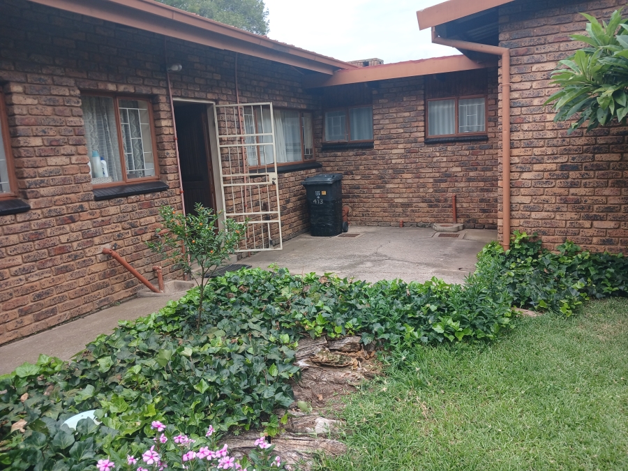 4 Bedroom Property for Sale in Garsfontein Gauteng