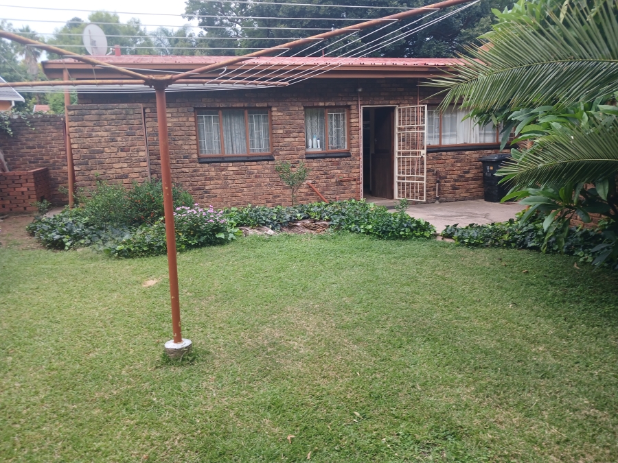 4 Bedroom Property for Sale in Garsfontein Gauteng