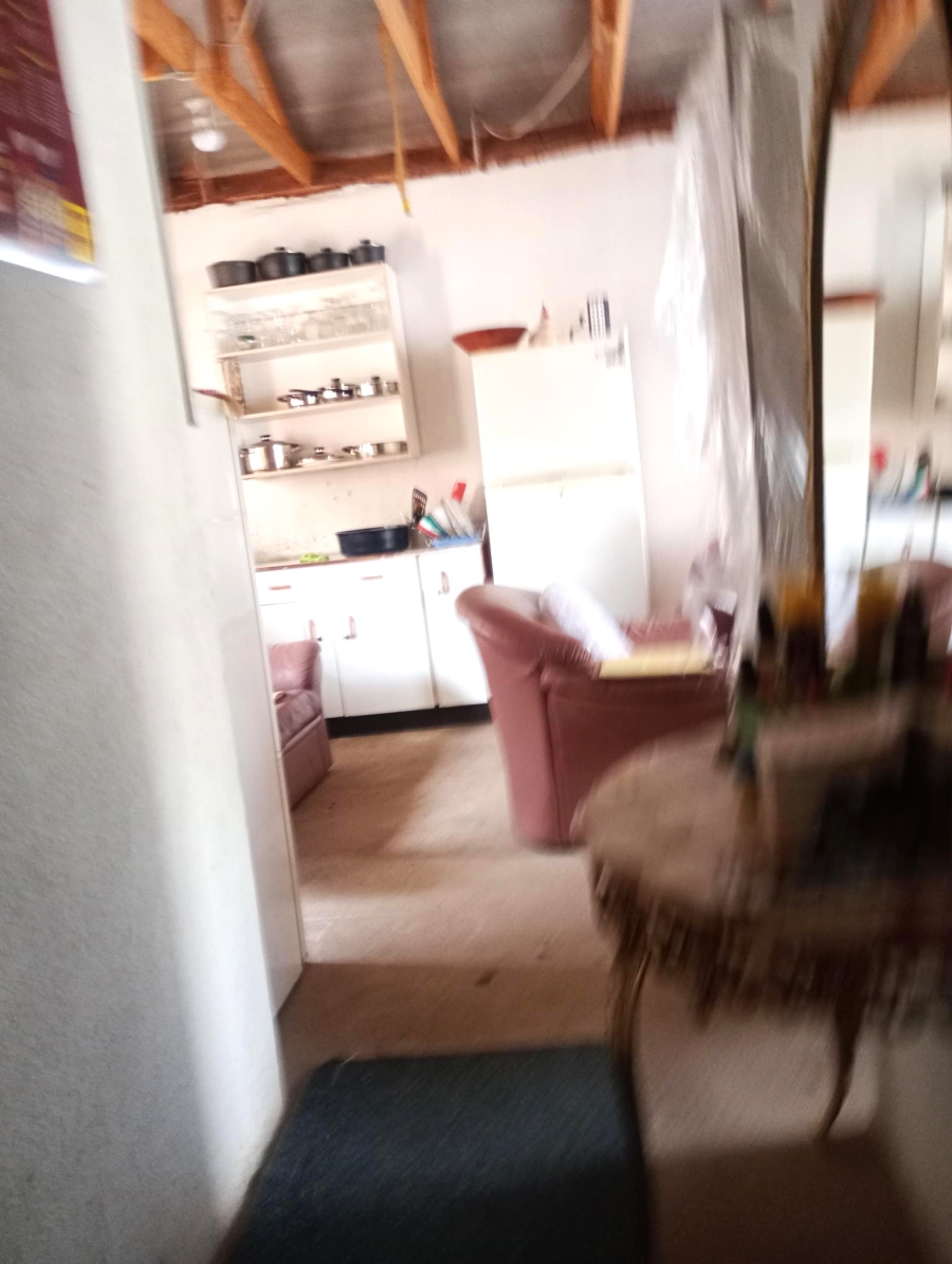 5 Bedroom Property for Sale in Klippoortje Gauteng