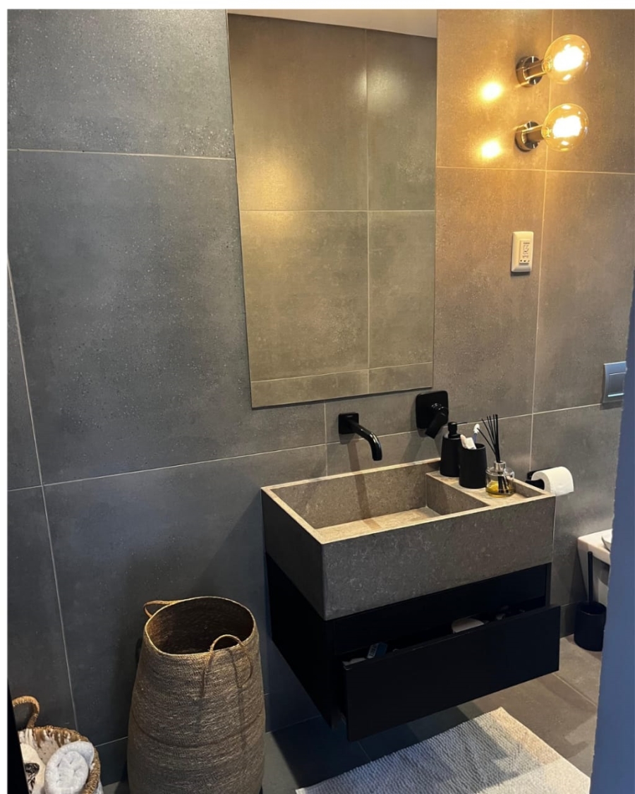 2 Bedroom Property for Sale in Broadacres Gauteng