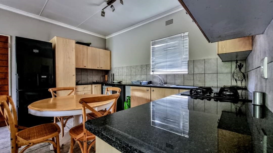 3 Bedroom Property for Sale in Broadacres Gauteng