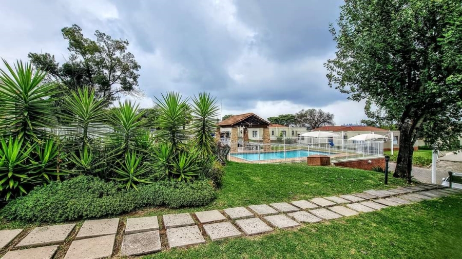 3 Bedroom Property for Sale in Broadacres Gauteng