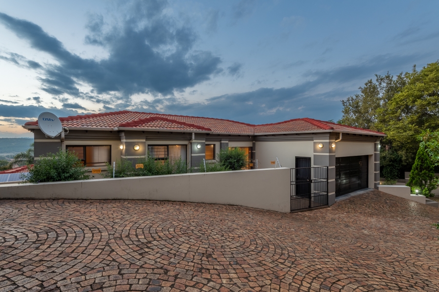 3 Bedroom Property for Sale in Mulbarton Gauteng