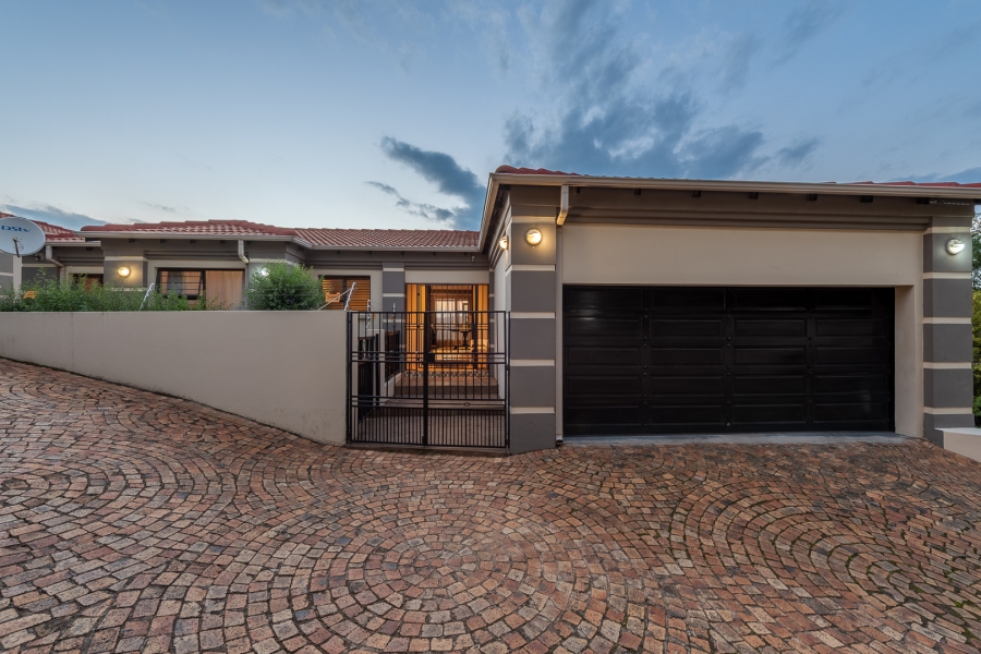 3 Bedroom Property for Sale in Mulbarton Gauteng