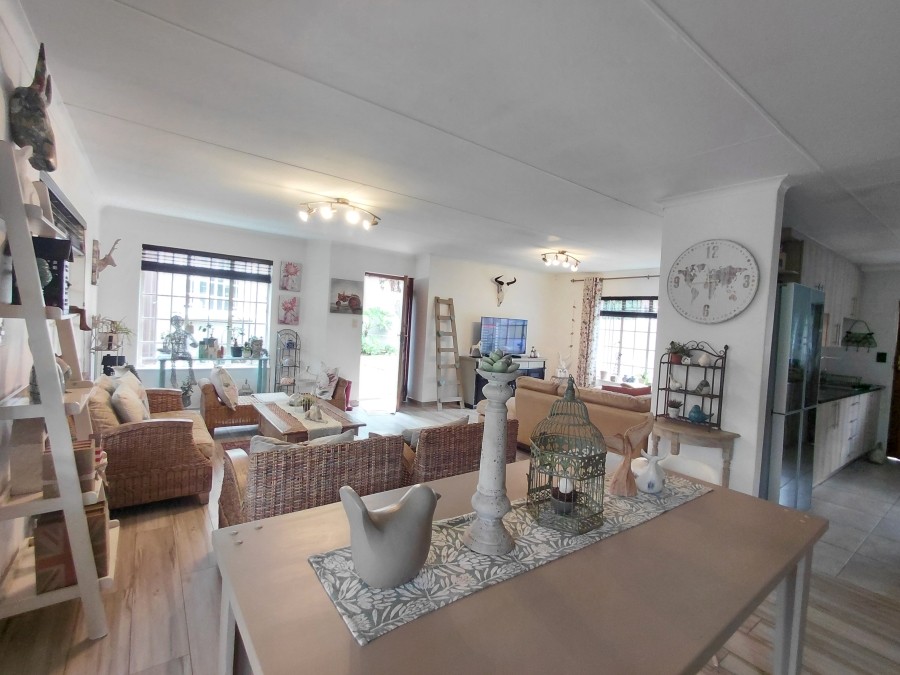 To Let 3 Bedroom Property for Rent in Verwoerdpark Gauteng