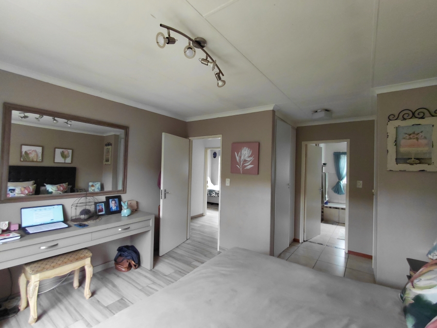 To Let 3 Bedroom Property for Rent in Verwoerdpark Gauteng