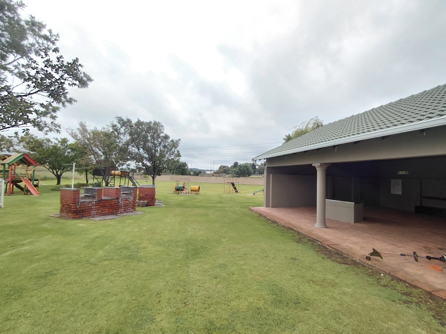 To Let 3 Bedroom Property for Rent in Verwoerdpark Gauteng