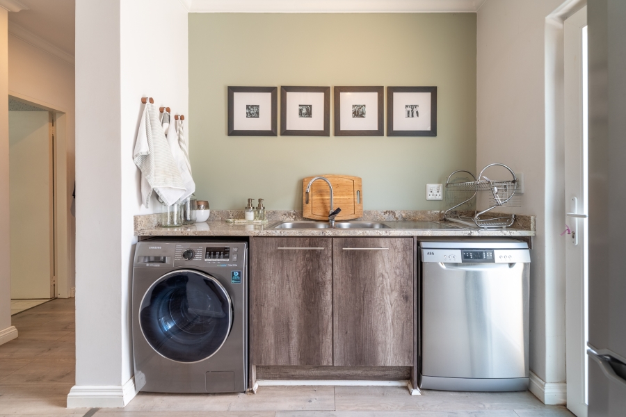 2 Bedroom Property for Sale in Bryanston Gauteng