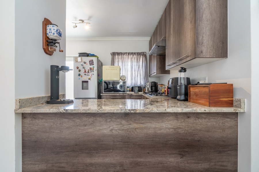 2 Bedroom Property for Sale in Bryanston Gauteng