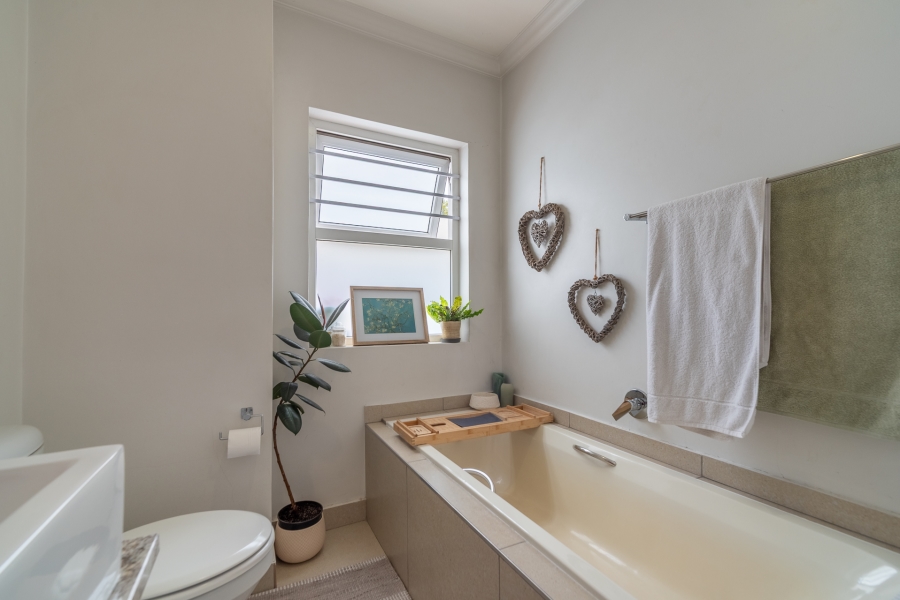 2 Bedroom Property for Sale in Bryanston Gauteng