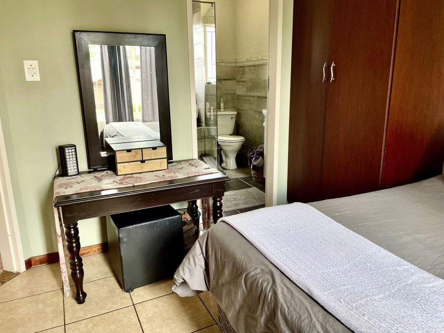 1 Bedroom Property for Sale in Moreleta Park Gauteng