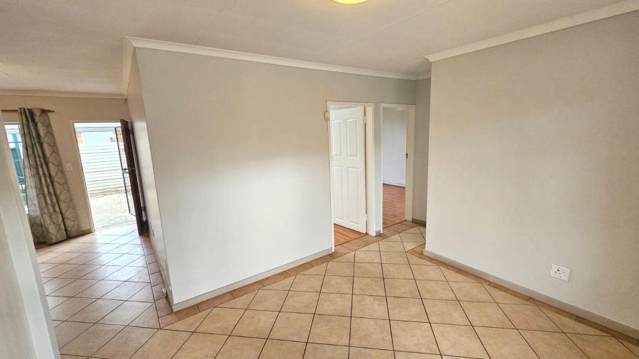 2 Bedroom Property for Sale in Elardus Park Gauteng
