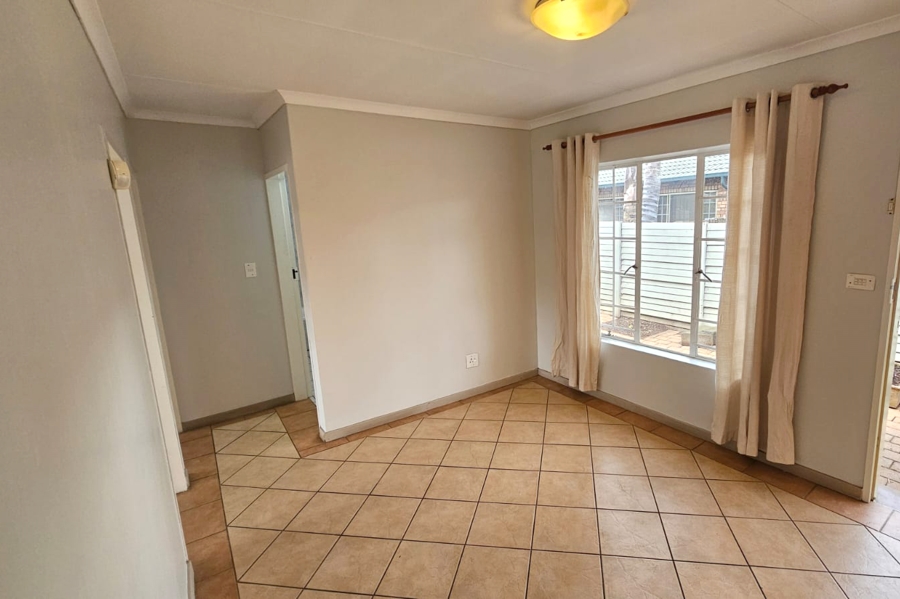 2 Bedroom Property for Sale in Elardus Park Gauteng