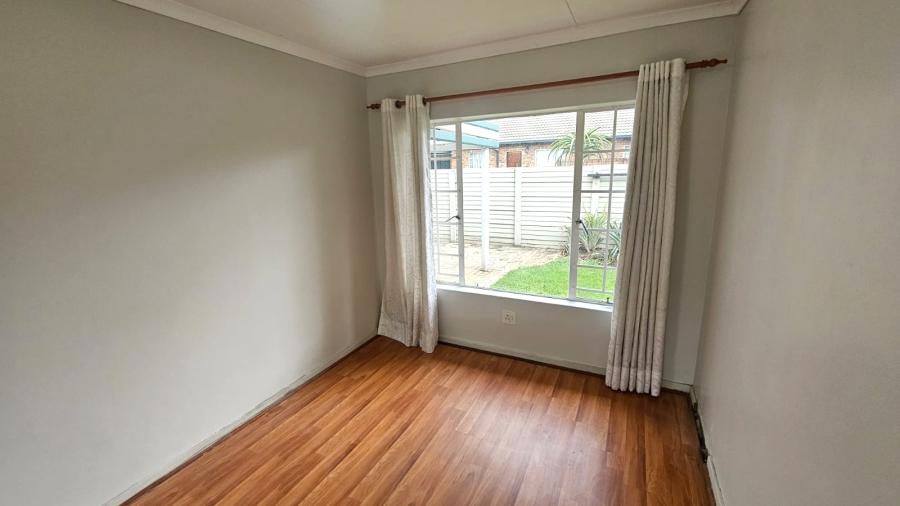 2 Bedroom Property for Sale in Elardus Park Gauteng