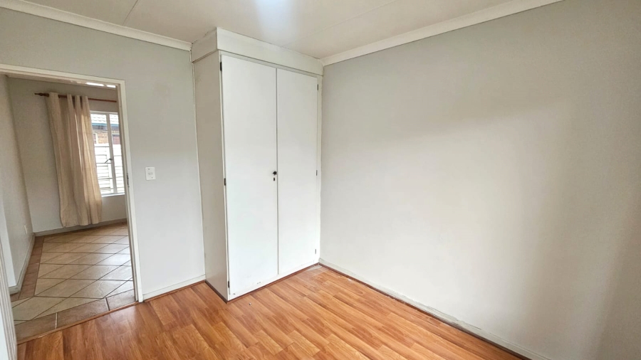 2 Bedroom Property for Sale in Elardus Park Gauteng