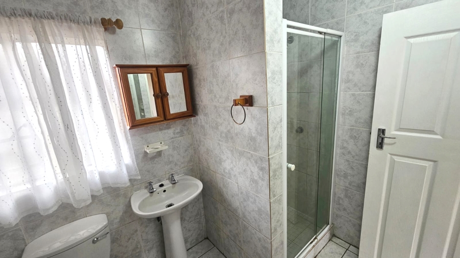 2 Bedroom Property for Sale in Elardus Park Gauteng