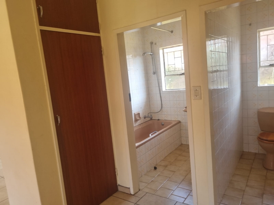 2 Bedroom Property for Sale in The Orchards Gauteng