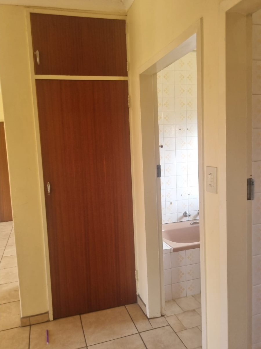 2 Bedroom Property for Sale in The Orchards Gauteng
