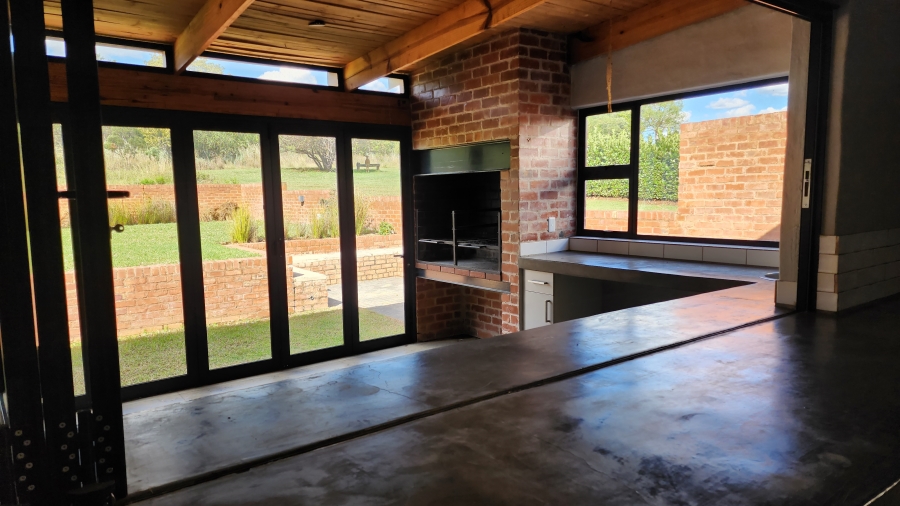 4 Bedroom Property for Sale in Waterlake Farm Lifestyle Estate Gauteng