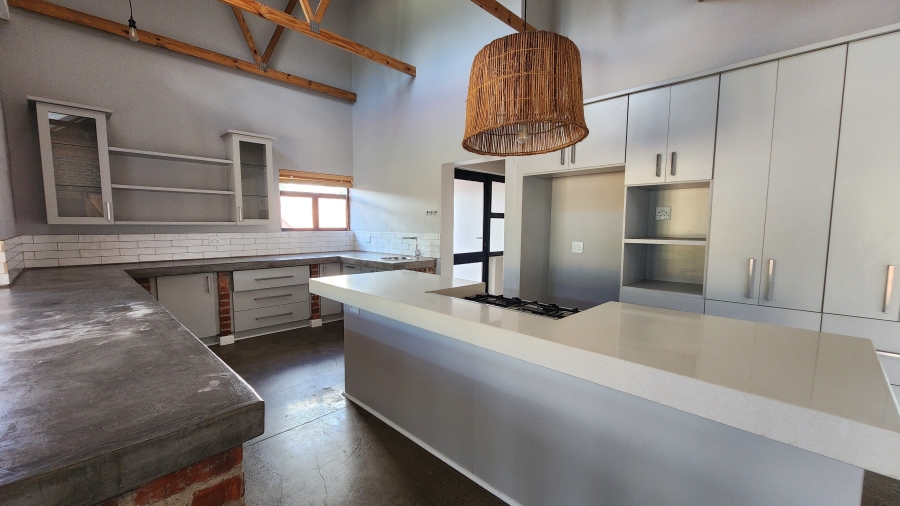 4 Bedroom Property for Sale in Waterlake Farm Lifestyle Estate Gauteng