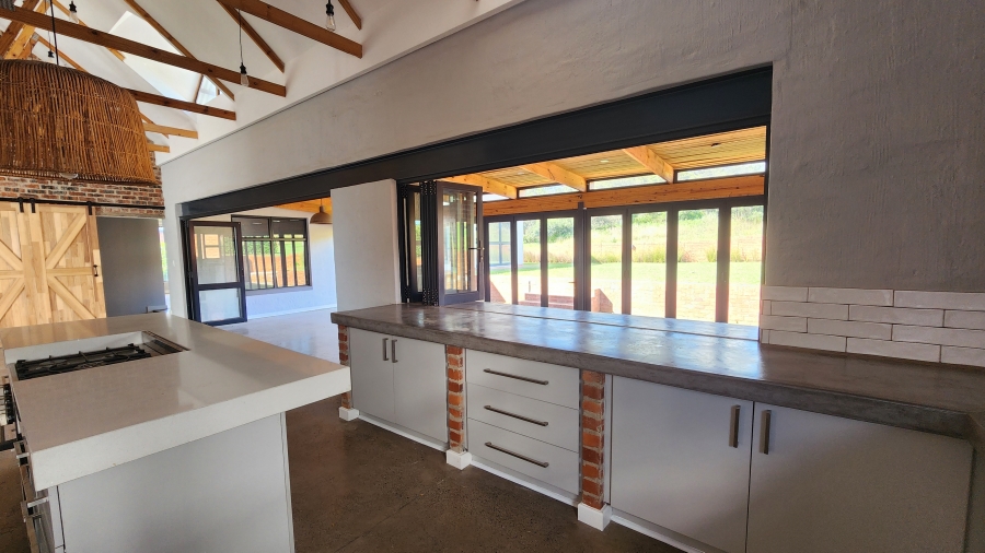 4 Bedroom Property for Sale in Waterlake Farm Lifestyle Estate Gauteng