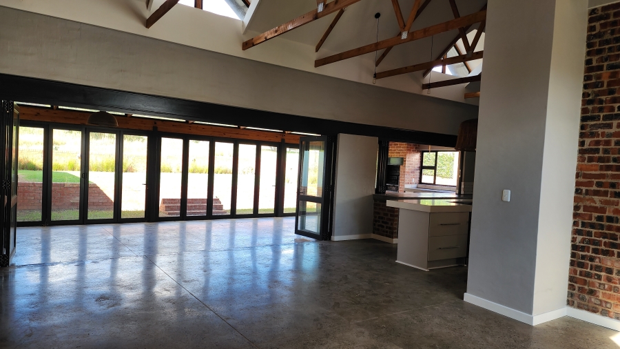 4 Bedroom Property for Sale in Waterlake Farm Lifestyle Estate Gauteng