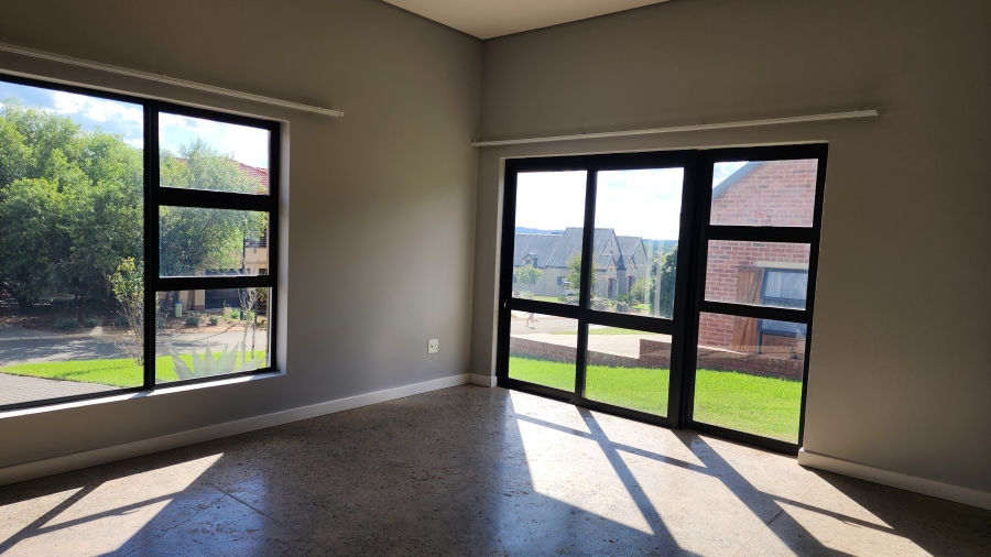 4 Bedroom Property for Sale in Waterlake Farm Lifestyle Estate Gauteng