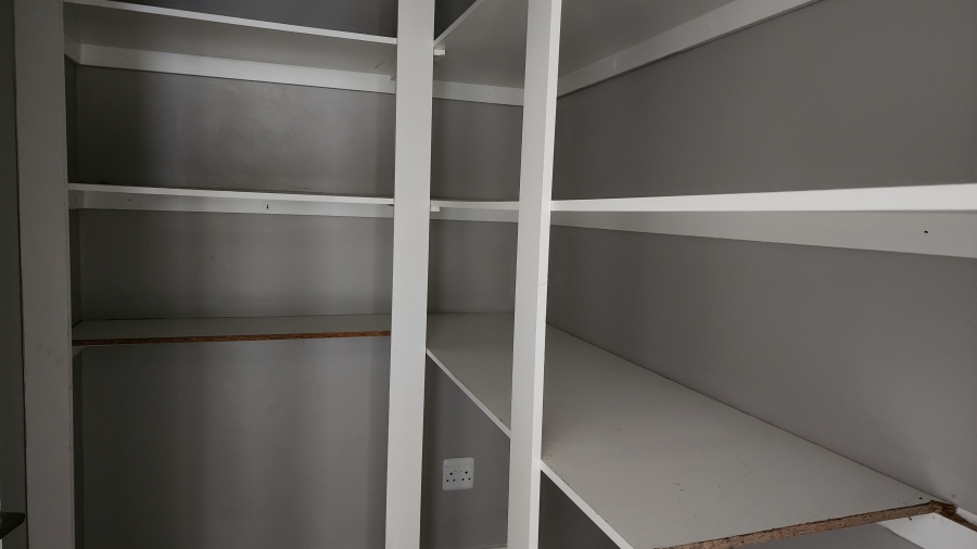 4 Bedroom Property for Sale in Waterlake Farm Lifestyle Estate Gauteng