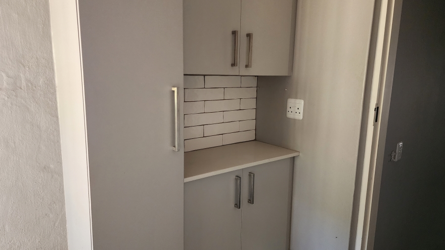 4 Bedroom Property for Sale in Waterlake Farm Lifestyle Estate Gauteng