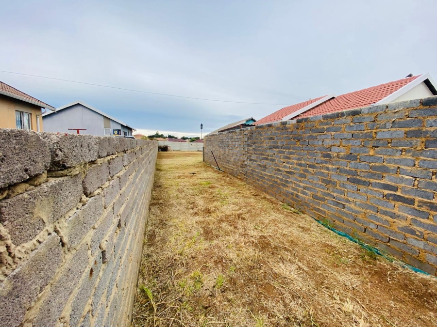 2 Bedroom Property for Sale in Savanna City Gauteng