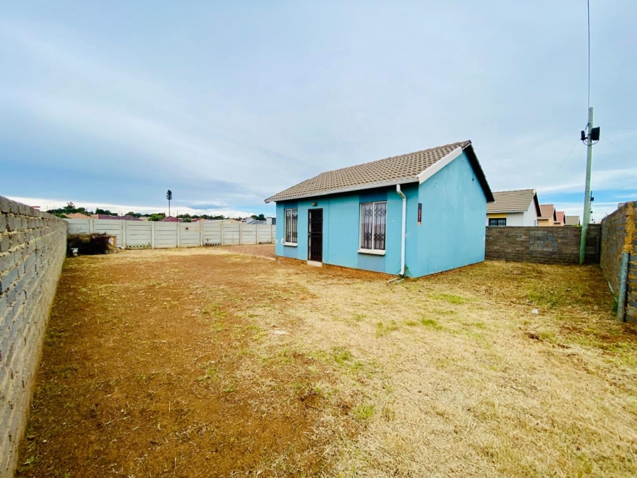 2 Bedroom Property for Sale in Savanna City Gauteng