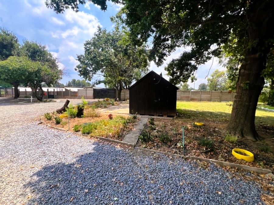 4 Bedroom Property for Sale in Buyscelia Gauteng