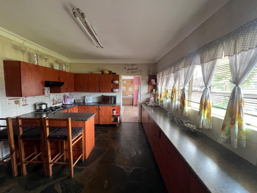 4 Bedroom Property for Sale in Buyscelia Gauteng