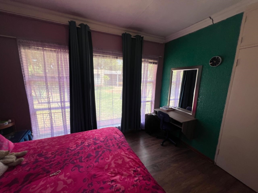 4 Bedroom Property for Sale in Buyscelia Gauteng
