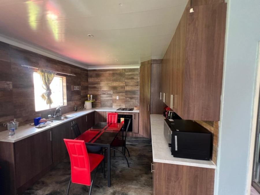 4 Bedroom Property for Sale in Buyscelia Gauteng